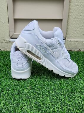 Nike Air Max 90 Shoes Triple White White/Wolf Grey CN8490-100 Mens Size 10